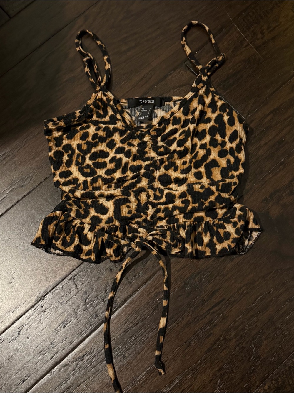 Forever 21 Leopard Print Ruffle Hem Crop top
